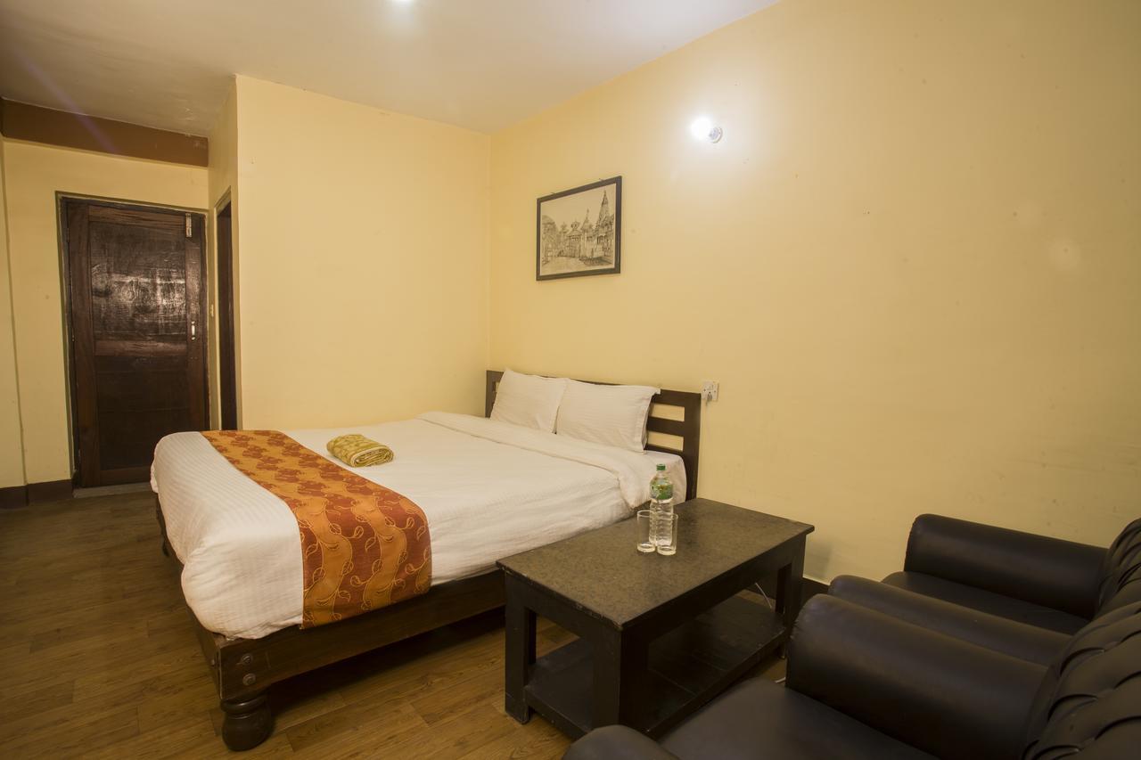 Langtang View Nagarkot Bed And Breakfast מראה חיצוני תמונה