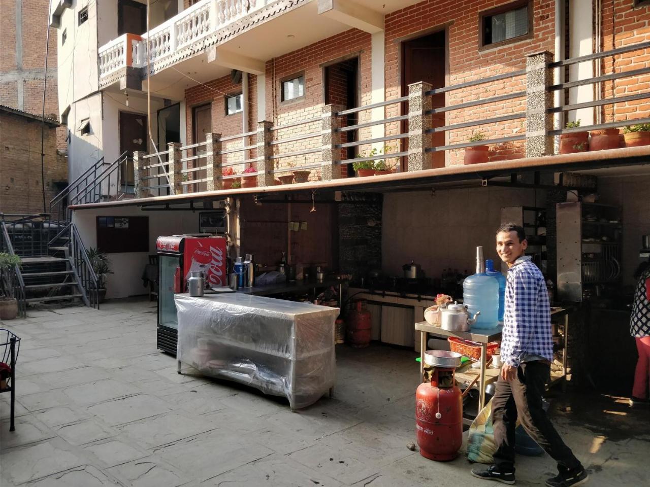 Langtang View Nagarkot Bed And Breakfast מראה חיצוני תמונה